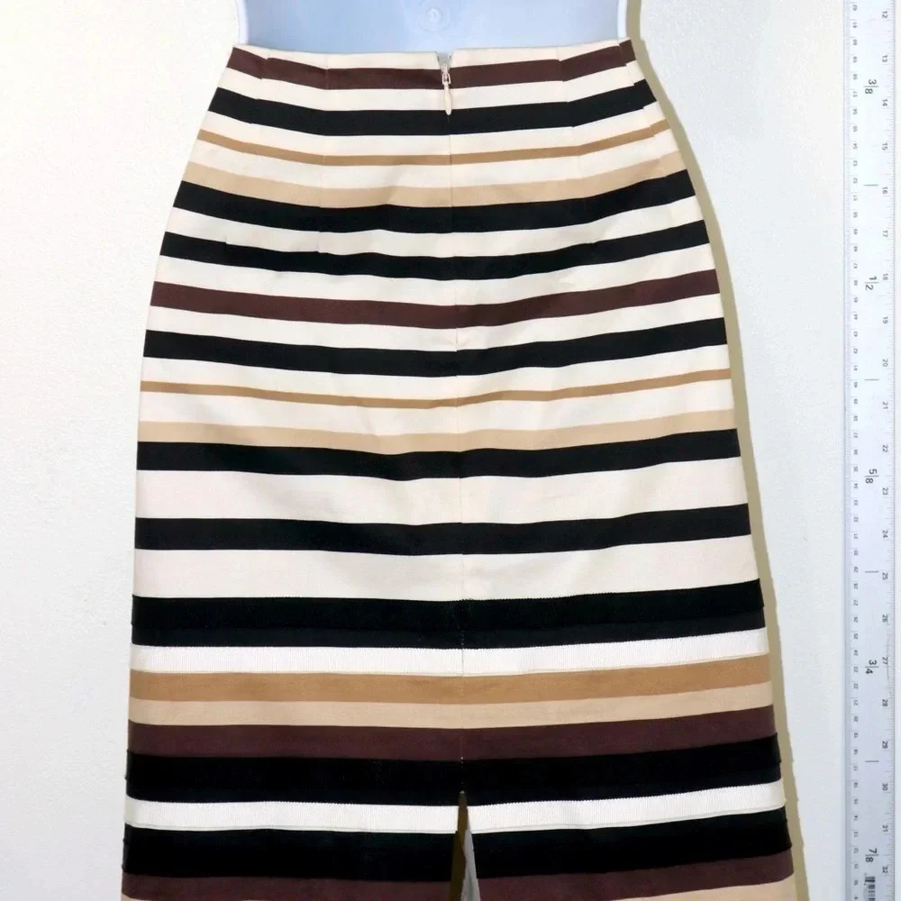 White House Black Market Skirt Raw silk feel fully lined size 2.